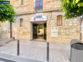 Local comercial en edificio histórico en zona Ayuntamiento de Quart de Poblet photo 0