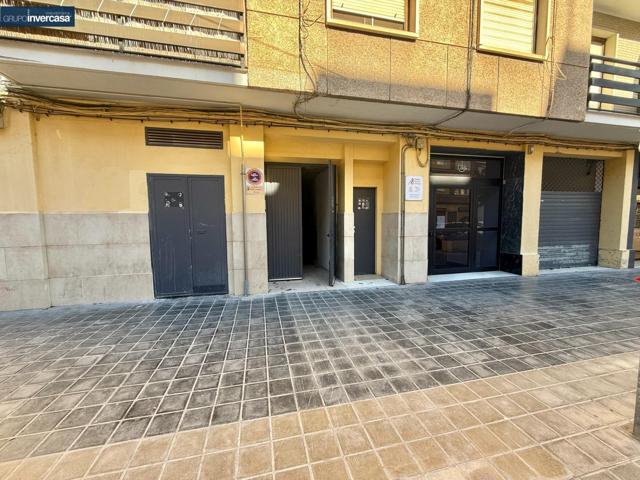 Local comercial en alquiler situado en calle Trafalgar de Quart de Poblet photo 0