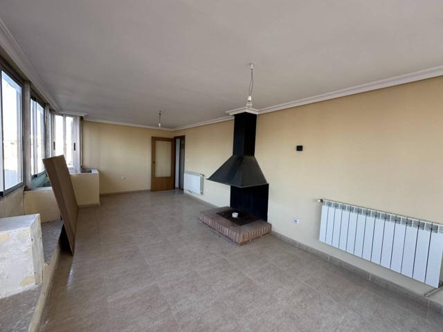 SE VENDE ÁTICO EN AVENIDA LIBERTAD photo 0