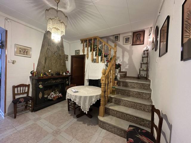 SE VENDE CASA EN JÓDAR photo 0