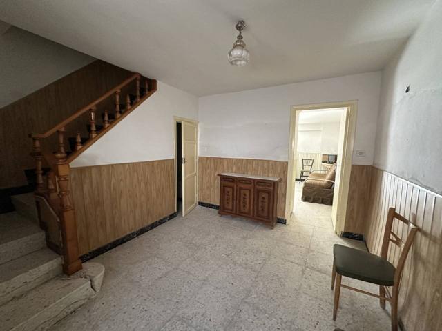 SE VENDE CASA PARA REFORMAR ZONA FUENTE DE LAS RISAS photo 0