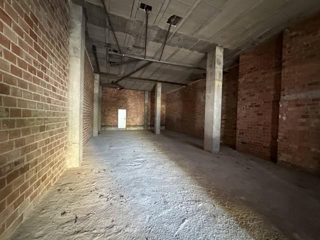 SE VENDE LOCAL COMERCIAL ZONA MERCADONA photo 0