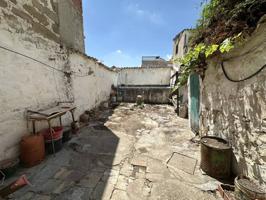 SE VENDE CASA PARA REFORMAR POR COMPLETO ZONA PLAZA DE TOROS photo 0