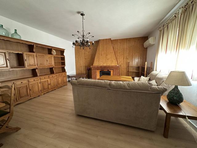 ESTUPENDO CHALET LA YEDRA, URBANIZACIÓN PRIVADA photo 0