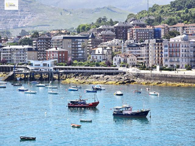 BUEN PISO PARA REFORMAR EN CASTRO URDIALES photo 0