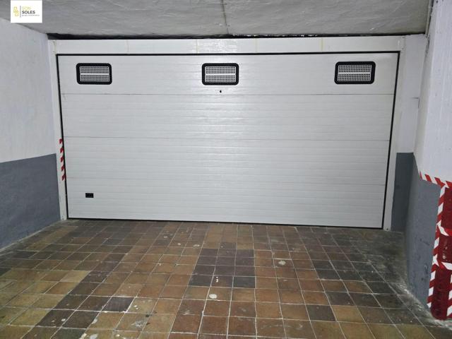 GARAJE CERRADO EN EL CENTRO DE CASTRO URDIALES photo 0
