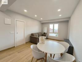 MARAVILLOSA VIVIENDA REFORMADA DE TRES HABITACIONES EN EL CENTRO DE SANTANDER. photo 0