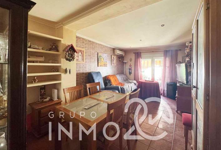 Se vende coqueto piso con balcón en torrente photo 0