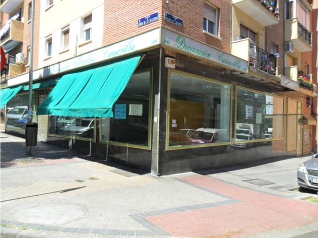 ALQUILO LOCAL ESQUINA ENTREVIAS MADRID M-155 photo 0