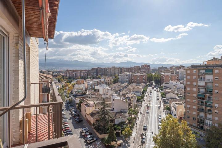 Ático de 141 m2, garaje y trastero en Alminares con grandes vistas panorámicas. Piscina comunitaria photo 0