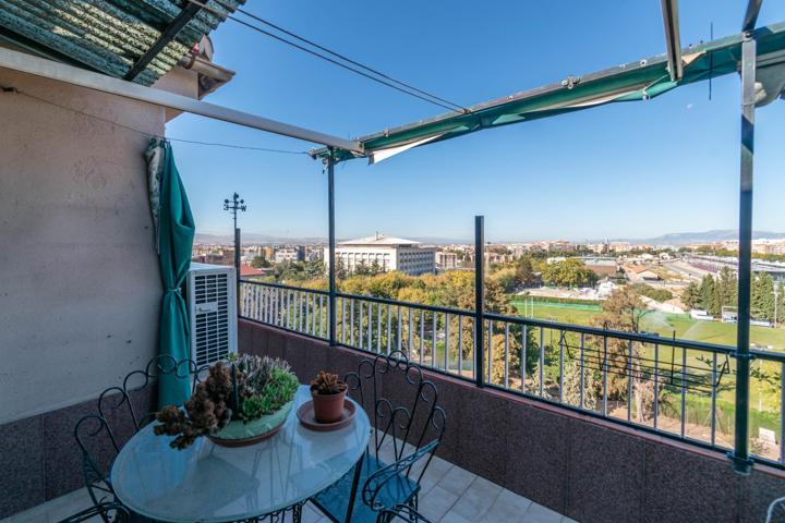 FANTASTICO PISO EN BARRIO SAN LAZARO photo 0