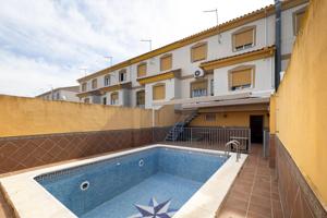 CASA CON PISCINA EN CIJUELA photo 0