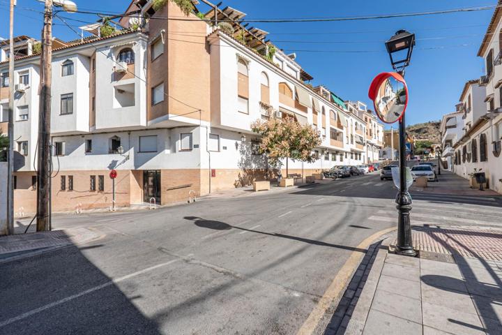 LOCAL COMERCIAL EN CENES DE LA VEGA photo 0