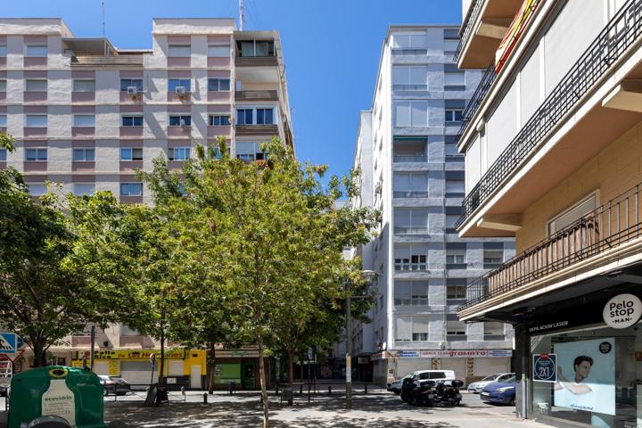 🏡 ¡Oportunidad única en el centro de Granada! 📍 Piso en venta en Pedro Antonio de Alarcón  ✨ photo 0