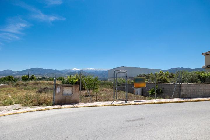 SOLAR URBANO EN OTURA photo 0