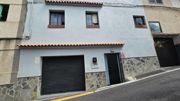 Casa con garaje en La Guancha photo 0