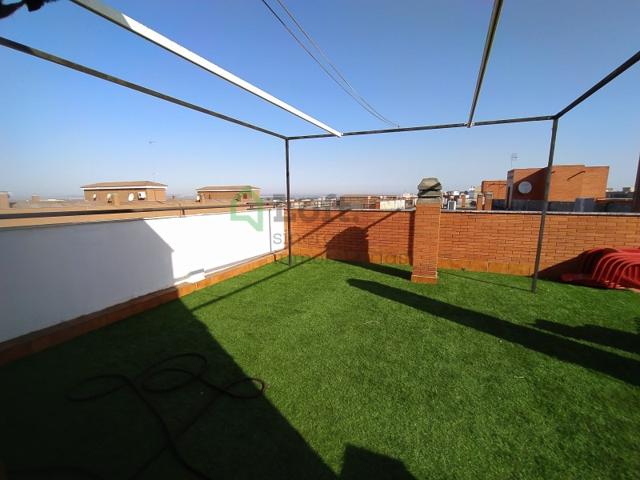  Ático En alquiler en Badajoz photo 0