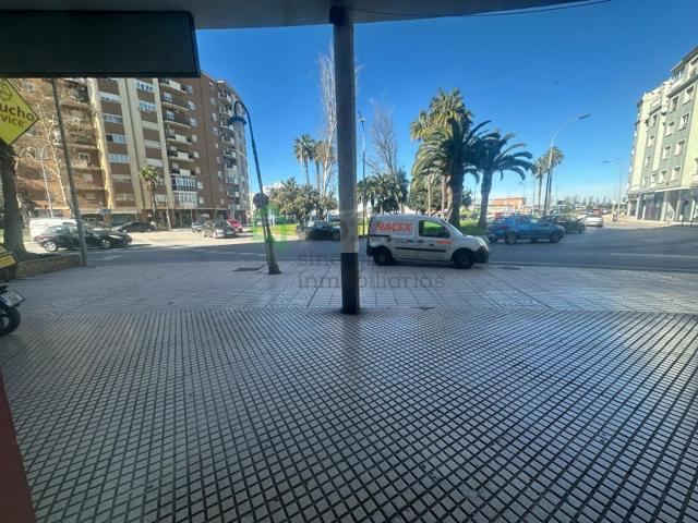 Local En venta en Valdepasillas, Badajoz photo 0