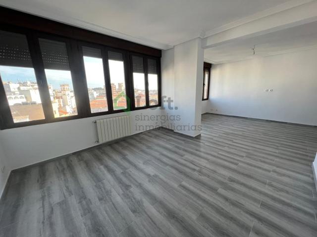 Piso En venta en Badajoz photo 0