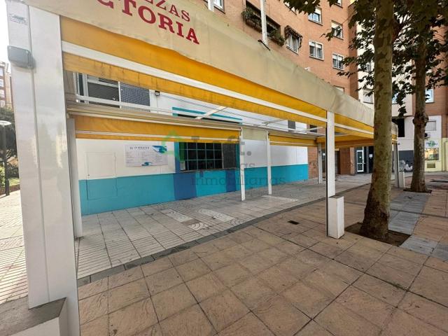 Local En venta en Valdepasillas, Badajoz photo 0