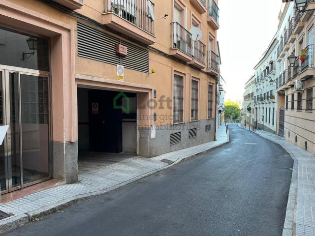 Parking Subterráneo En venta en Badajoz photo 0