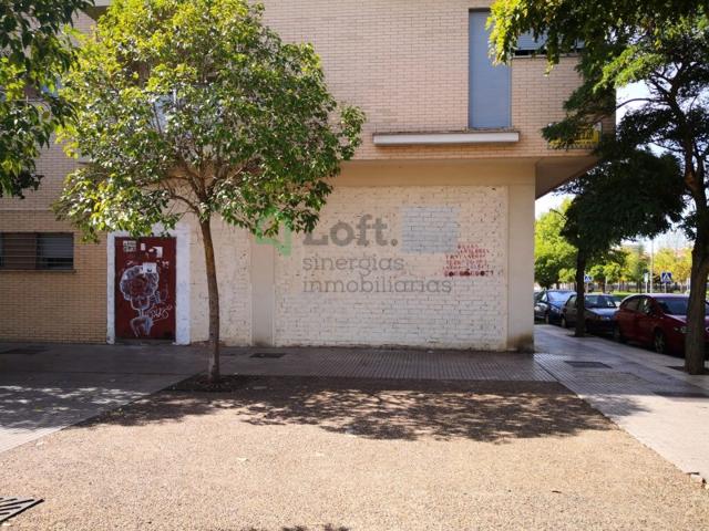 Local En venta en Badajoz photo 0
