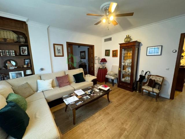 Piso En venta en Badajoz photo 0