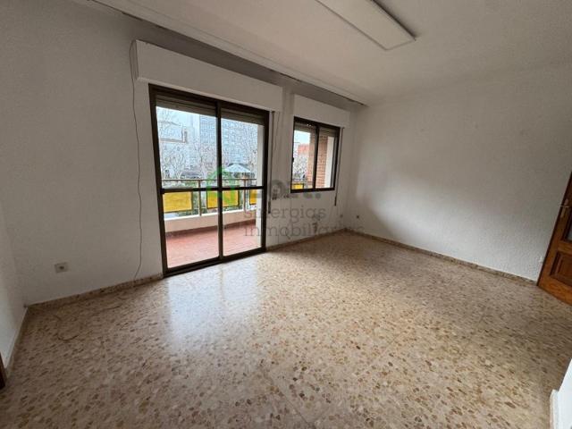 Piso En venta en Badajoz photo 0
