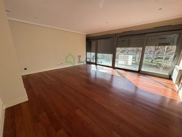 Piso En venta en Badajoz photo 0