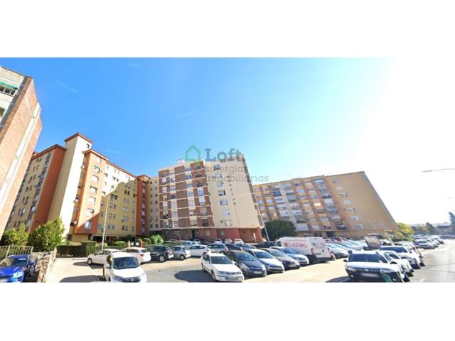 Piso En venta en Badajoz photo 0
