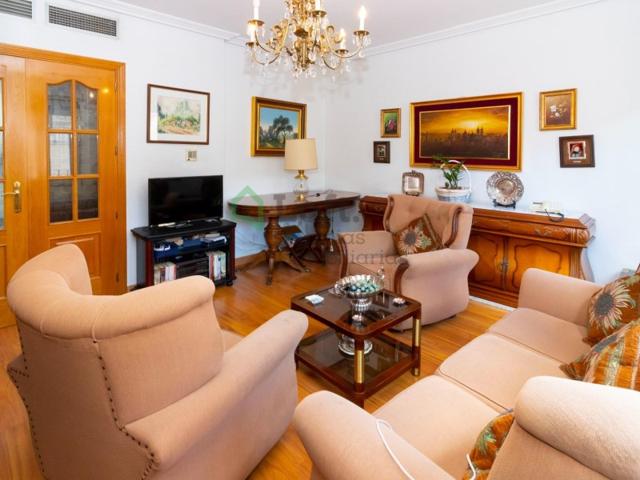 Piso En venta en Badajoz photo 0
