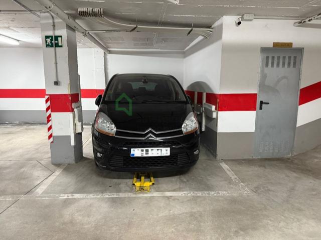 Parking Subterráneo En venta en Badajoz photo 0