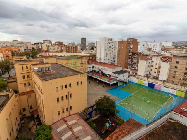 Piso En venta en Badajoz photo 0