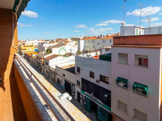 Piso En venta en Badajoz photo 0