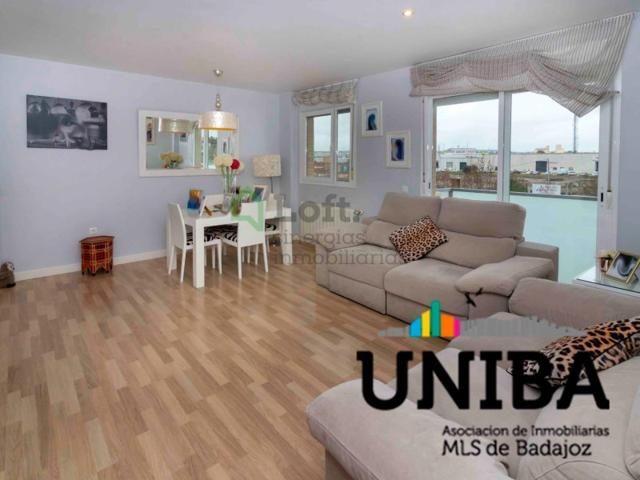 Piso En venta en Badajoz photo 0