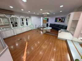 Local En venta en Badajoz photo 0