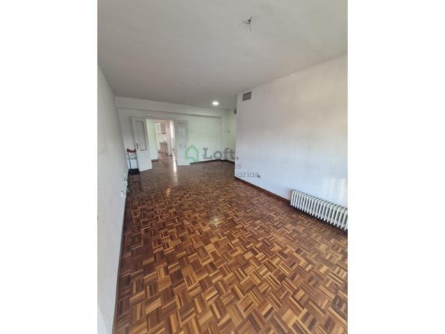 Piso En venta en Badajoz photo 0