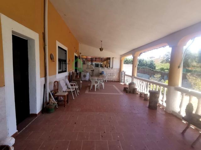 Unifamiliar Separadas En alquiler en Badajoz photo 0