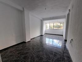 Piso en venta en Málaga de 78 m2 photo 0