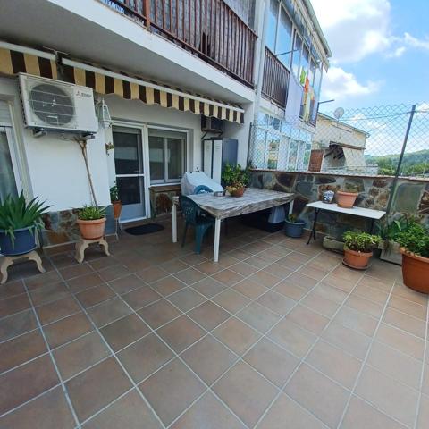 Piso de 98 m2 en Viladecavalls - 4 habitaciones, terraza con barbacoa y balcón - photo 0