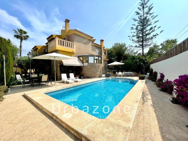 Villa En venta en Mutxamel photo 0