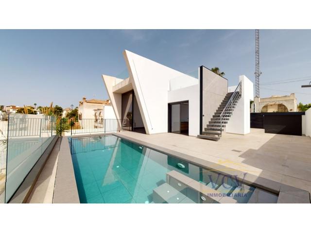 Villa En venta en Campoamor, Orihuela photo 0