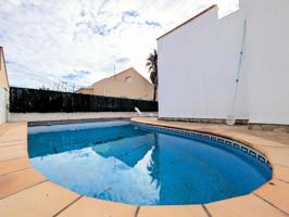 CHALET EN VENTA EN RIUMAR photo 0