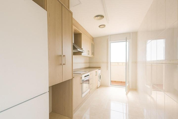 VENTA PISO CON PARKING, TRASTERO Y PISCINA COMUNITÁRIA EN L'ALDEA photo 0