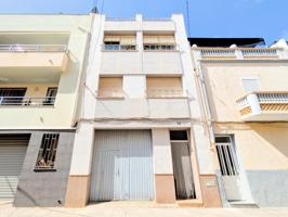 CASA EN VENTA AL CENTRE DE ALCANAR photo 0