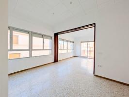 SE ALQUILA PISO REFORMADO EN EL CENTRO DE ALCANAR photo 0