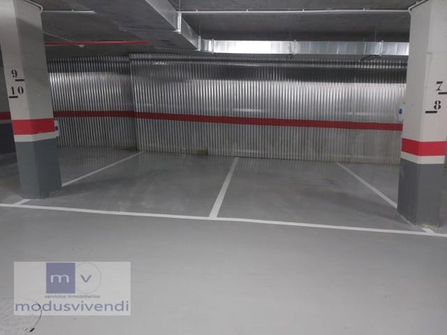 Parking En alquiler en León photo 0