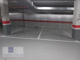 Parking En alquiler en León photo 0