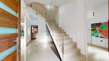 Espectacular Chalet en venta o alquiler con opción a compra! photo 0