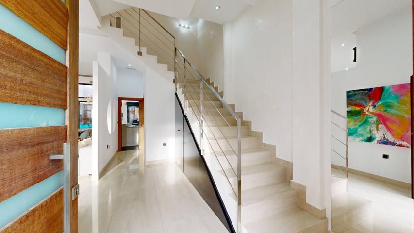 Espectacular Chalet en venta o alquiler con opción a compra! photo 0